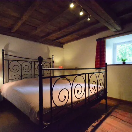 Large House Near Ambly With Large Garden Casa de Férias